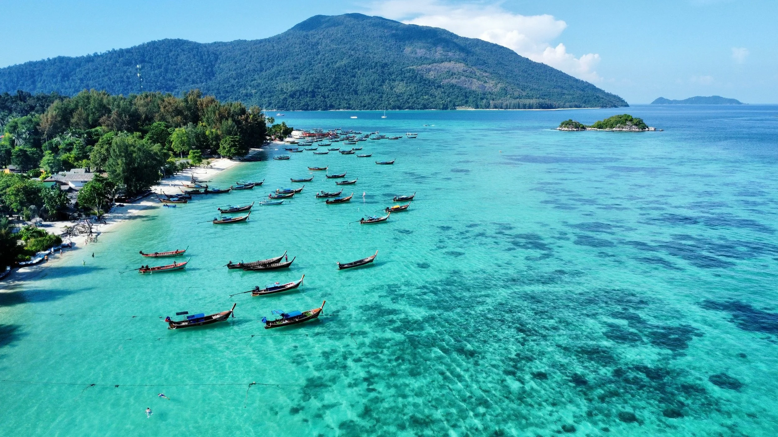 Discover The Island Of Koh Lipe Plan Your Visit From Langkawi Ambong 
