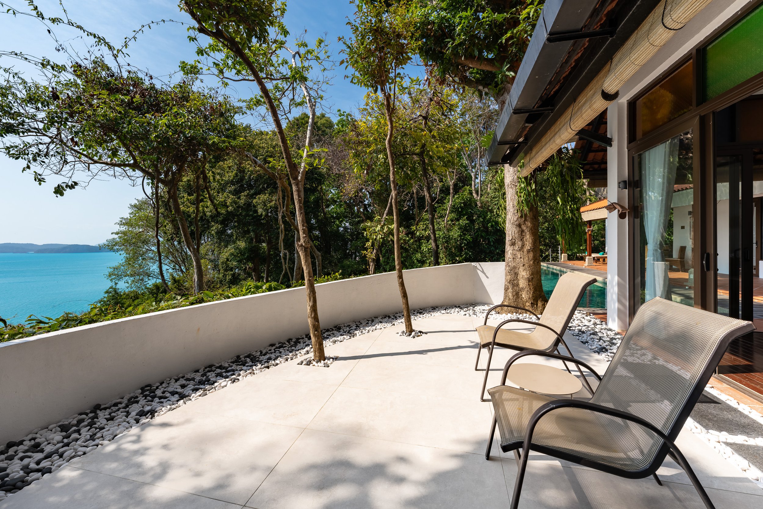 The Nature Around You, At Ambong-Ambong