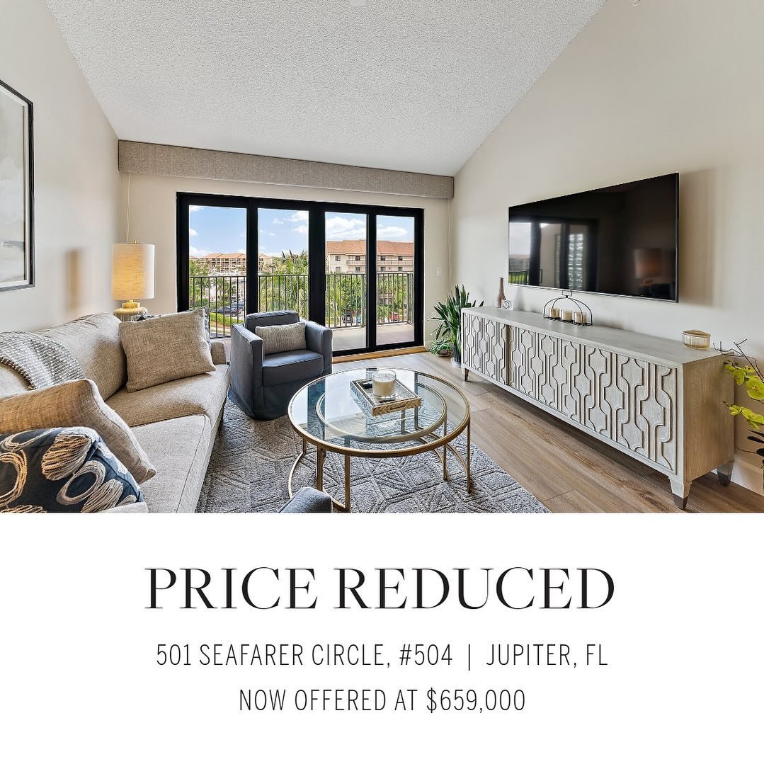 Huge price reduction on this beautiful, fully furnished two bedroom condo near the beach in Jupiter. The best value in Marina at The Bluffs is ready for you! Offered at $659,000 ⭐️

#beachlife #jupiterflorida #jupiterrealestate #condoliving #valuebuy