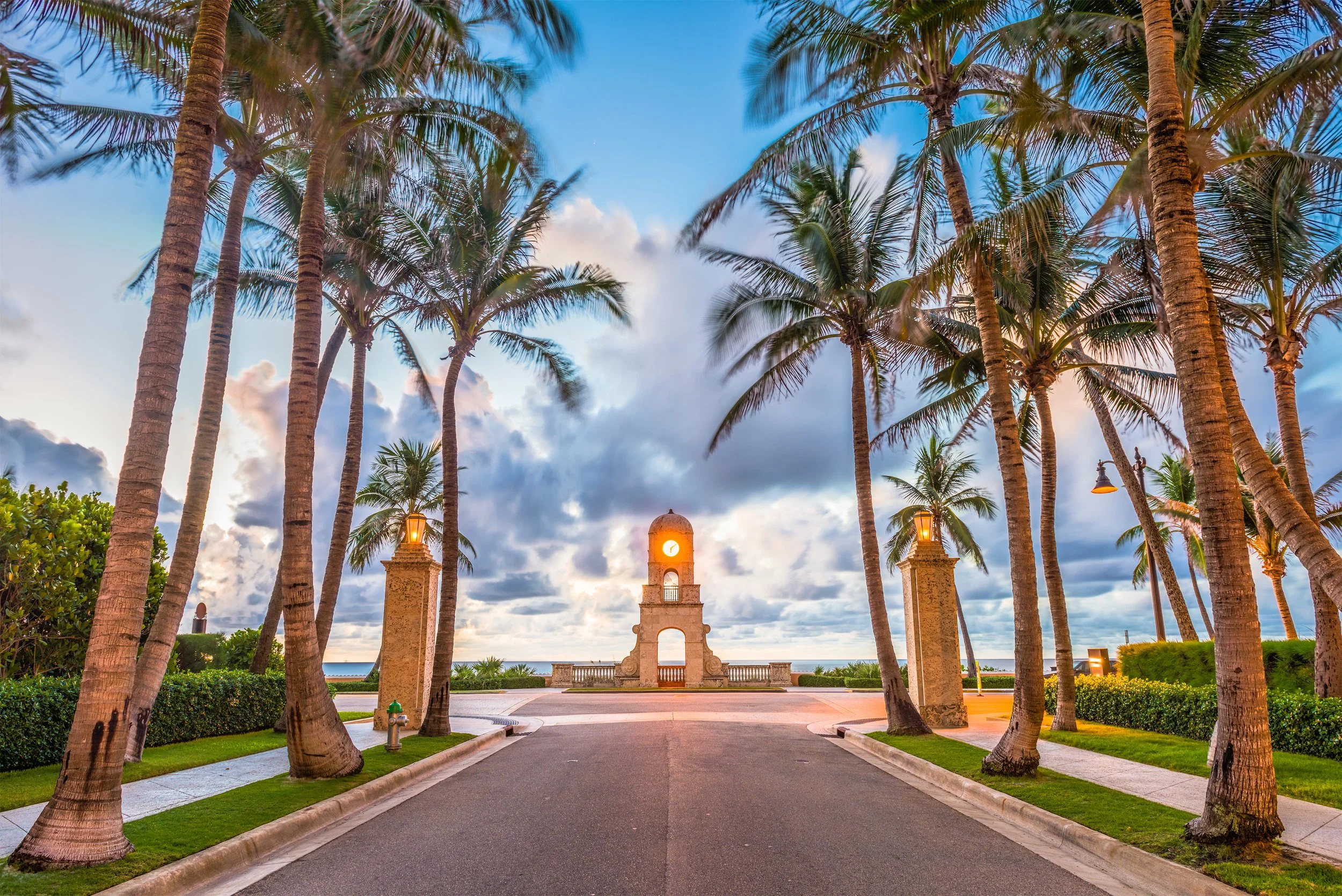 Palm Beach vs. Jupiter Island: Which Luxury Market Fits Your Lifestyle?