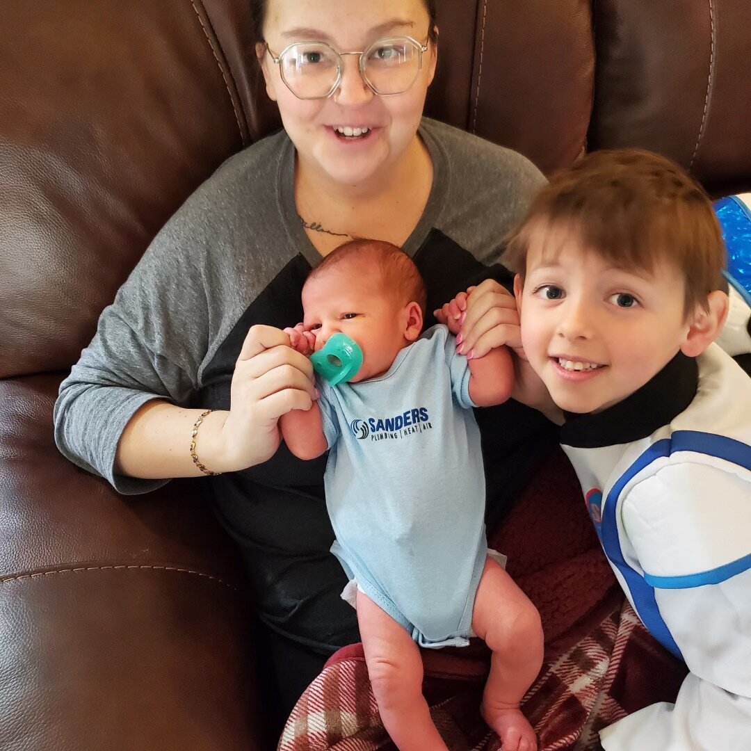 We have an adorable new team member for you to meet! Welcome Iver, Dillon's new bundle of joy! 

Iver is our third Sanders baby so far in 2024. Not sure what's in our water, but we won't have to recruit new employees when we keep growing our own!