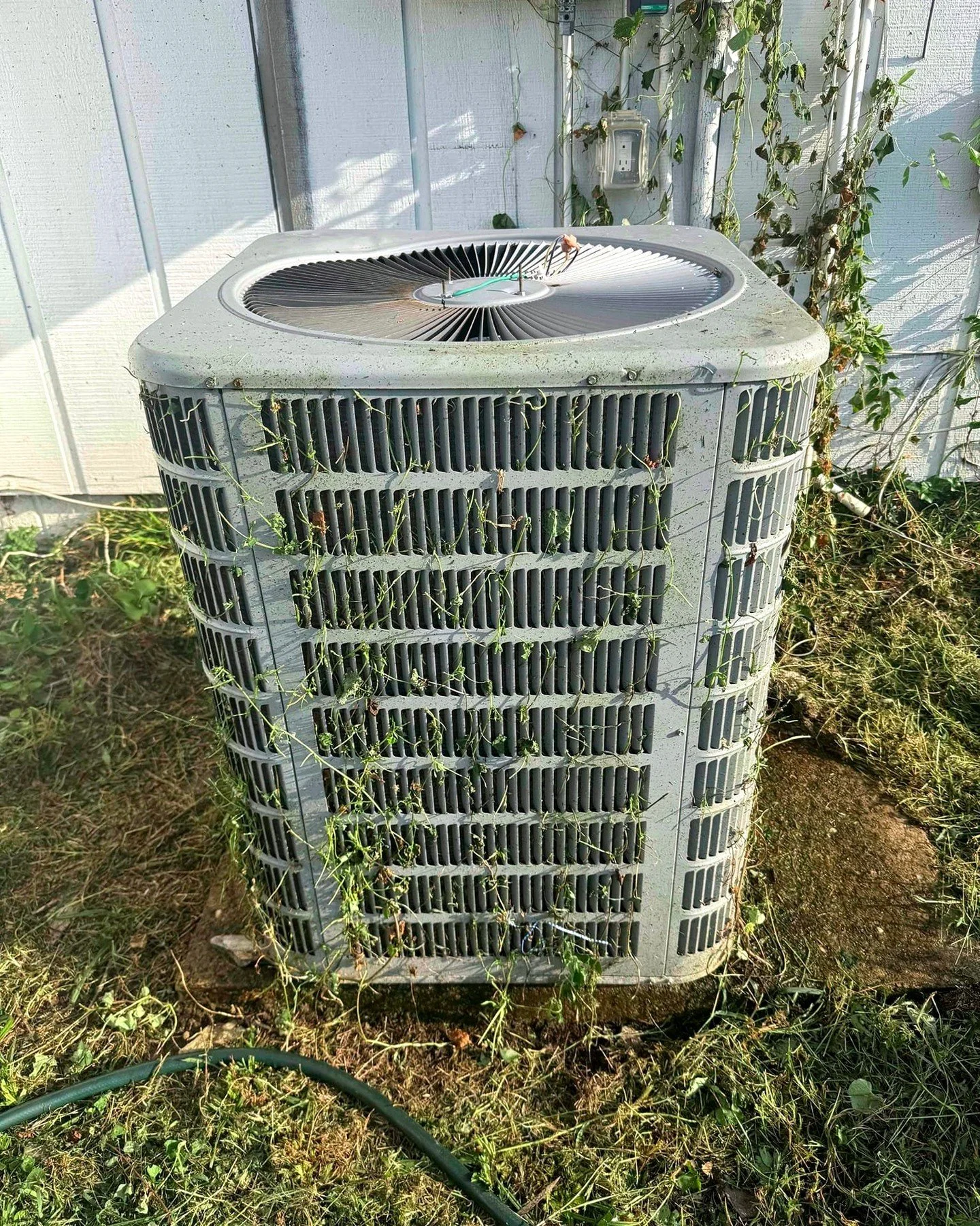 🔥 It&rsquo;s hard to think about cold when the sun is blazing, but fall is coming! 🍂 Make sure your heating system is ready to keep you cozy when temps drop. Schedule your heating check-up with Sanders Plumbing HVAC today. If you're a Can Do Club M