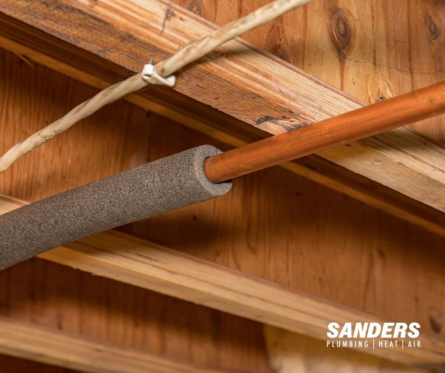 Cold snap hit your crawlspace? You&rsquo;re not alone &mdash; Arkansas winters love to sneak up and freeze exposed pipes before anyone has time to react. Don&rsquo;t let your pipes quack under pressure! 

Burst pipes under the house can flood your cr