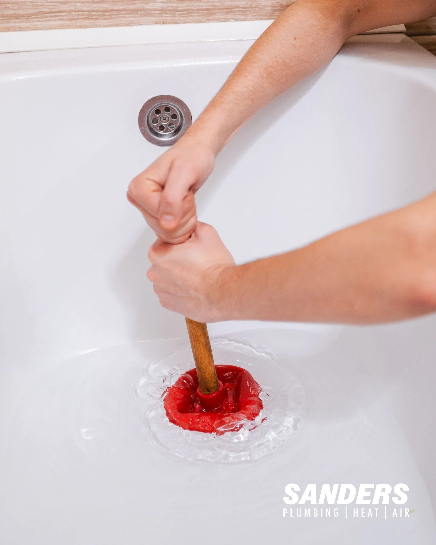 If your bathroom survived Christmas guests but barely made it out alive, you&rsquo;re not alone. Dripping faucets, slow drains, and worn-out fixtures love to show up after the chaos. We&rsquo;re here to help you reset your home for the New Year.
www.
