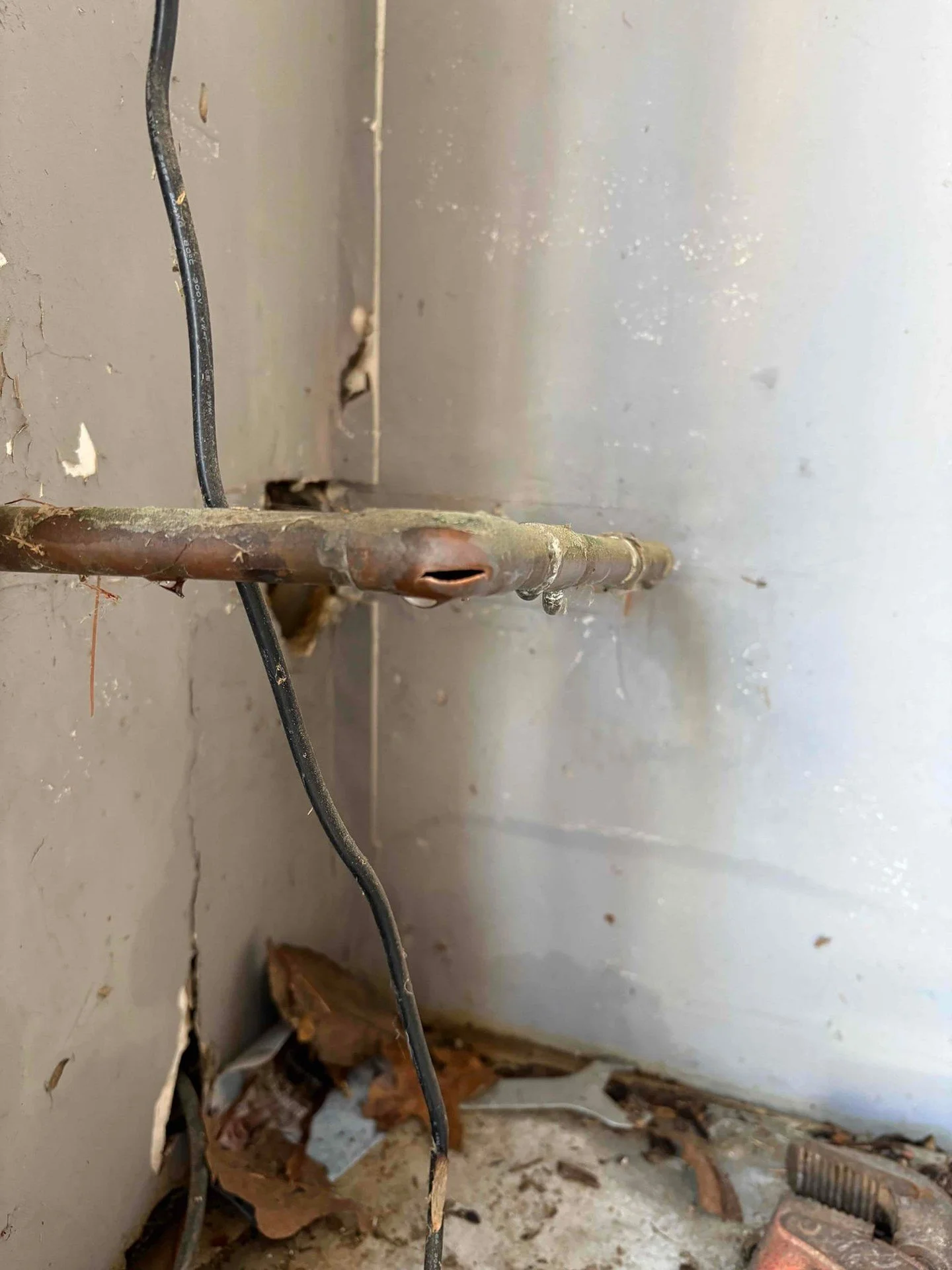 Busted pipe in the garage? Is your water not running smoothly?
Ice storms don&rsquo;t always show their damage right away. If your water bill jumped or you smell moisture, a hidden leak may be the culprit.
www.sandersplumbinghvac.com/blog/hidden-wate