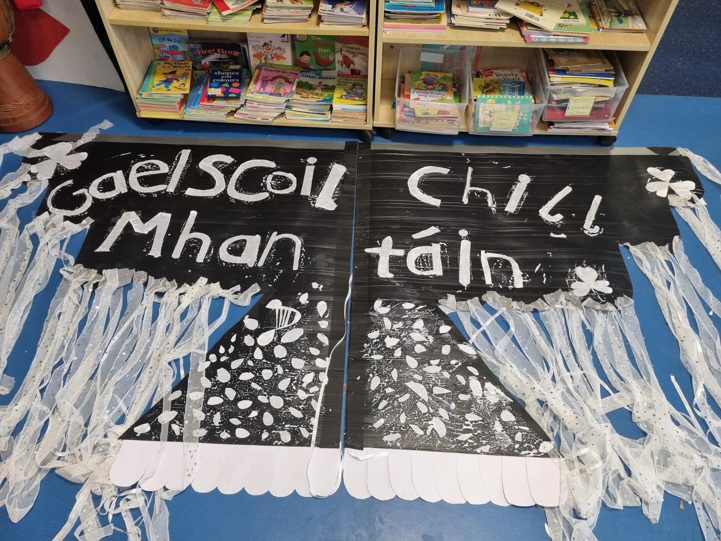 R.5 ag ullmh&uacute; don Phar&aacute;id! 5th class preparing for the St. Patrick&rsquo;s day parade! ☘️