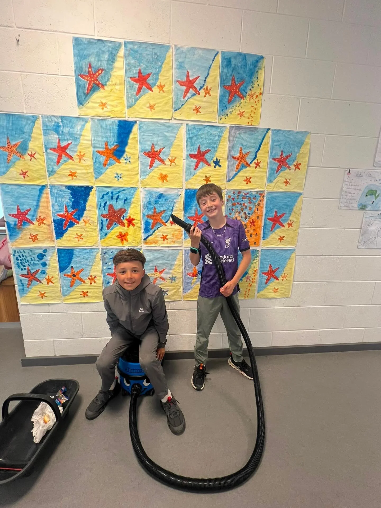 Rang a 3 ar L&aacute; &lsquo;Aon Rud Seachas M&aacute;la Scoile!&rsquo; Rang a 3 &lsquo;Anything but a School Bag&rsquo; day!