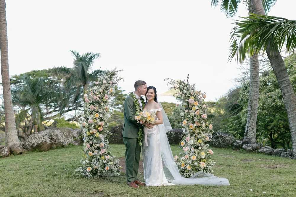 loveletterweddings.com+_+Love+Letter+Weddings+Hawaii+Floral+and+Wedding+Coordination+and+Design+_+Kualoa+Ranch+Weddings+Ceremony++6+(2).webp