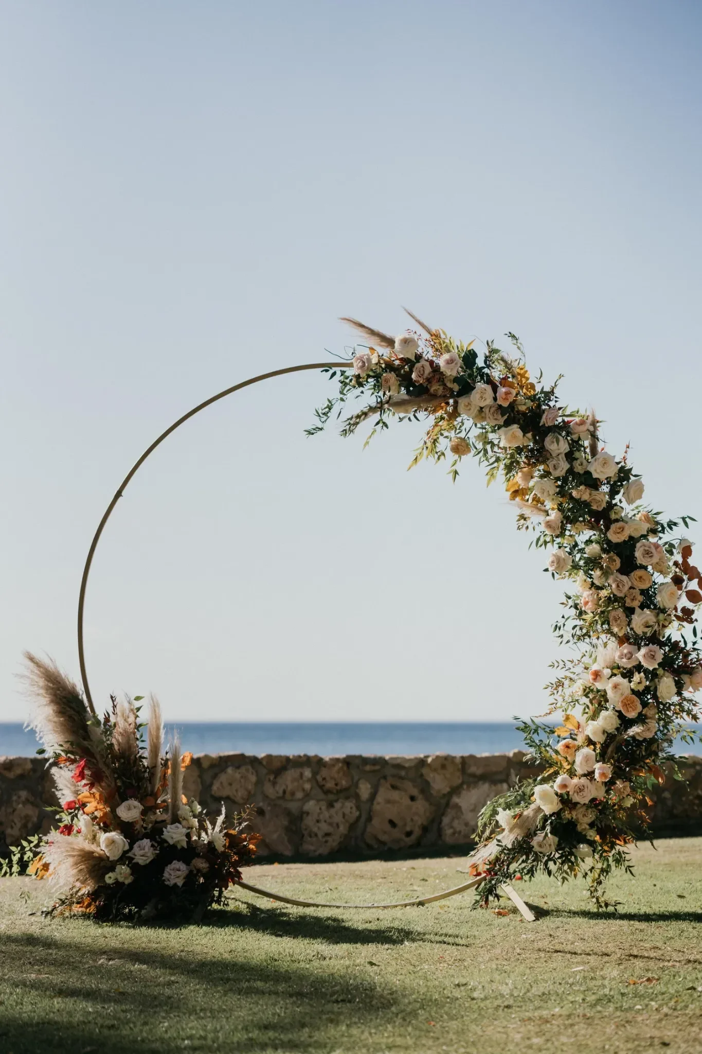 loveletterweddings.com+_+Love+Letter+Weddings+Hawaii+Floral+and+Wedding+Coordination+and+Design+_+Lanikuhonua+Cultural+Institute+Weddings+Honolulu++9+(1).webp