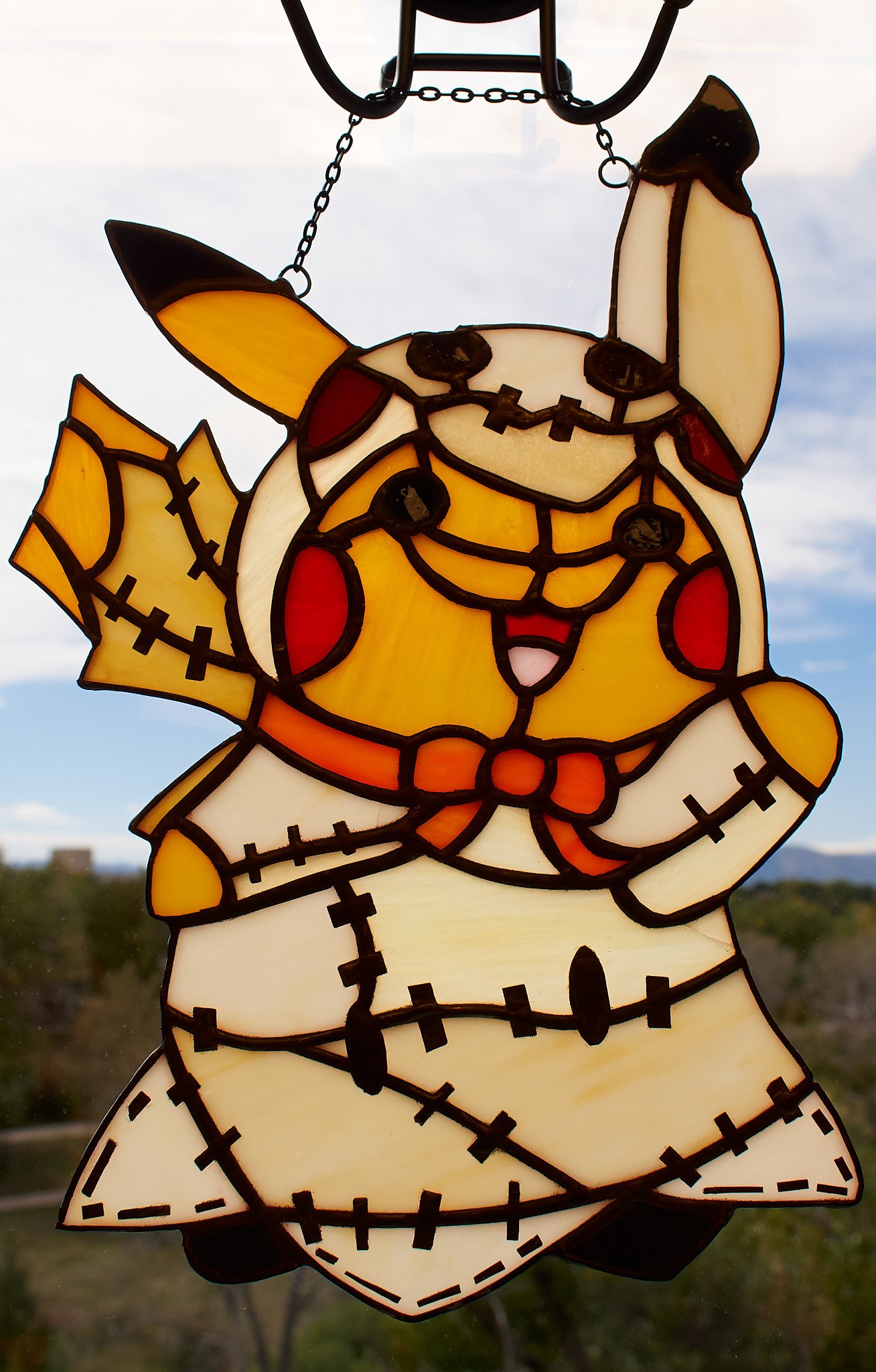 pikachu_mimikyu.jpg