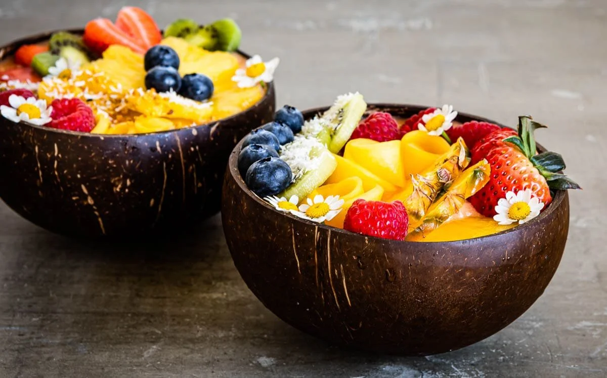tropical-smoothie-bowl-mango-healthy-plant-based-4.jpg