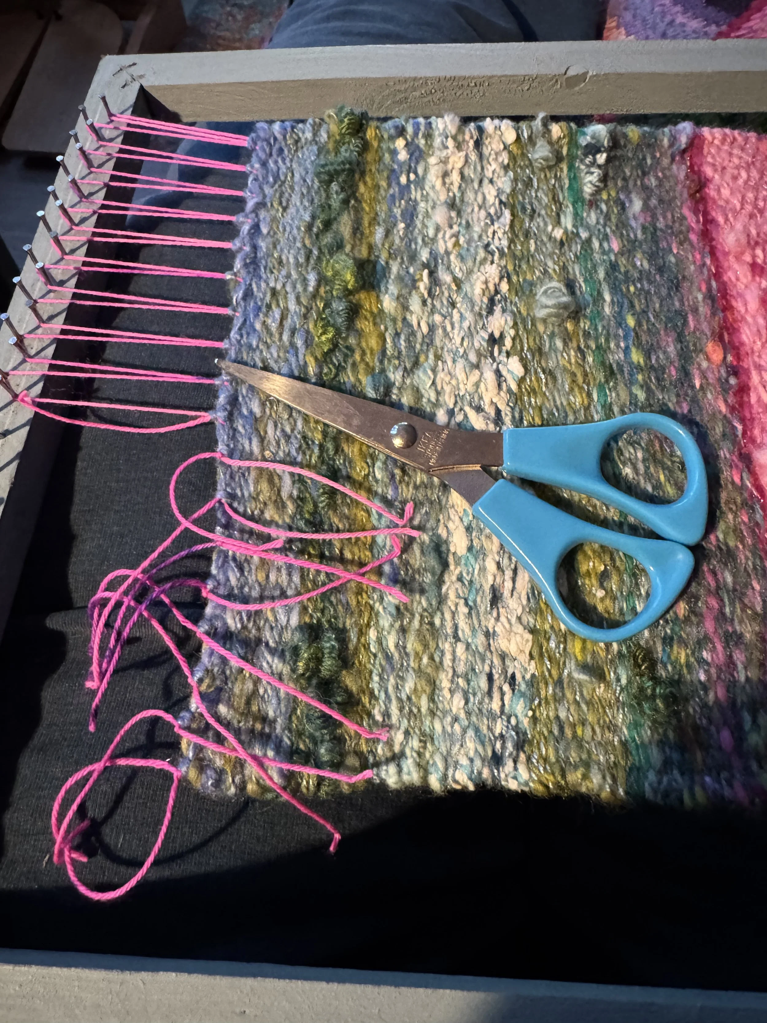 Weaving with Scissors
