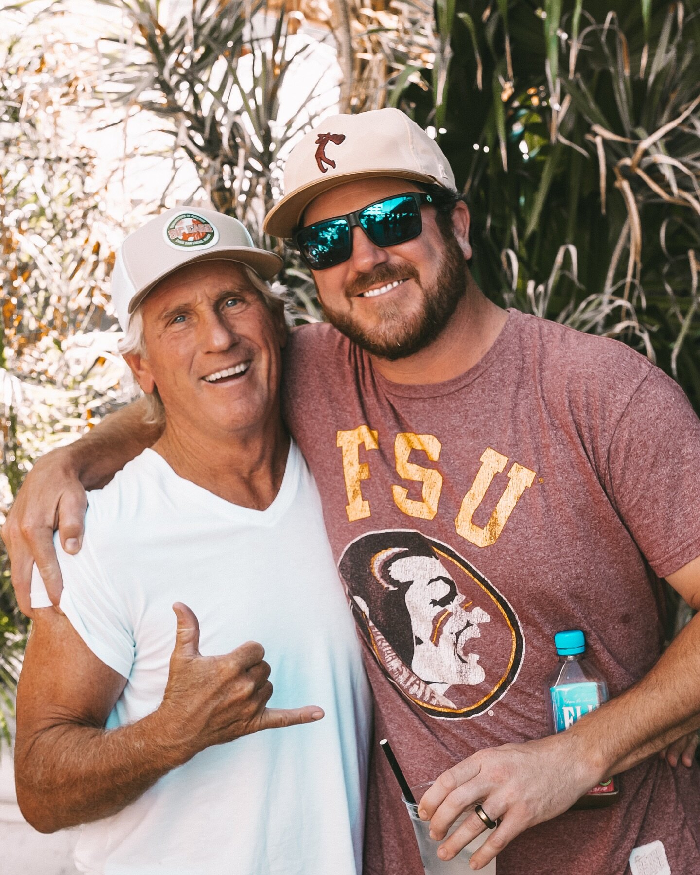 SIP FAMILY.  Our Cabo brother in arms @senorlee14 from the @bahiacabohotel and SIP Songwriter OG @tylerreeve sharin&rsquo; a good moment after the SIP CABO 2023 pool party!  #sipcabo #songwritersinparadise #cabo #cabosanlucas 📸 @thegrizzlymedia