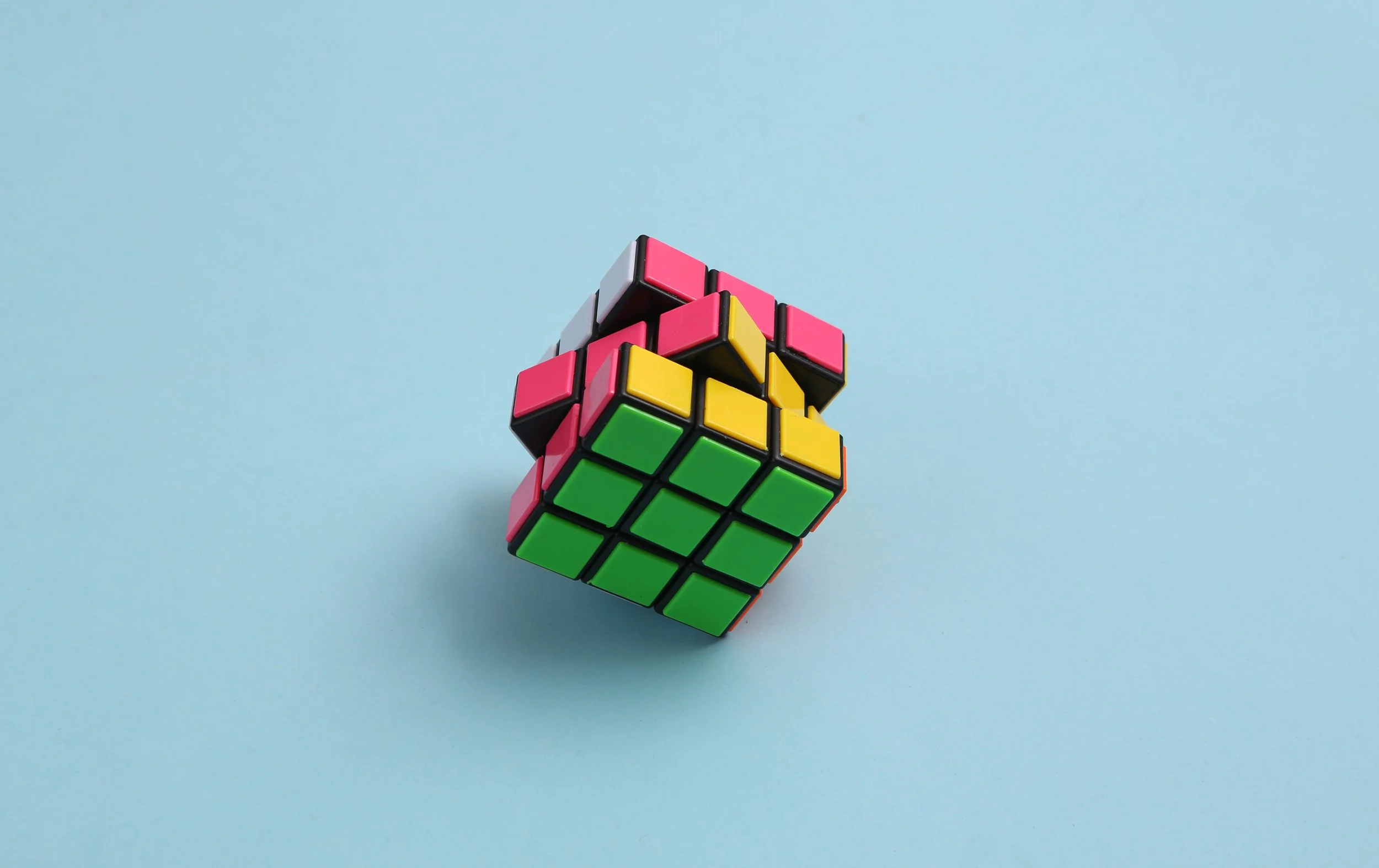 Make your organization unmistakable to AI: The entity and schema checklist