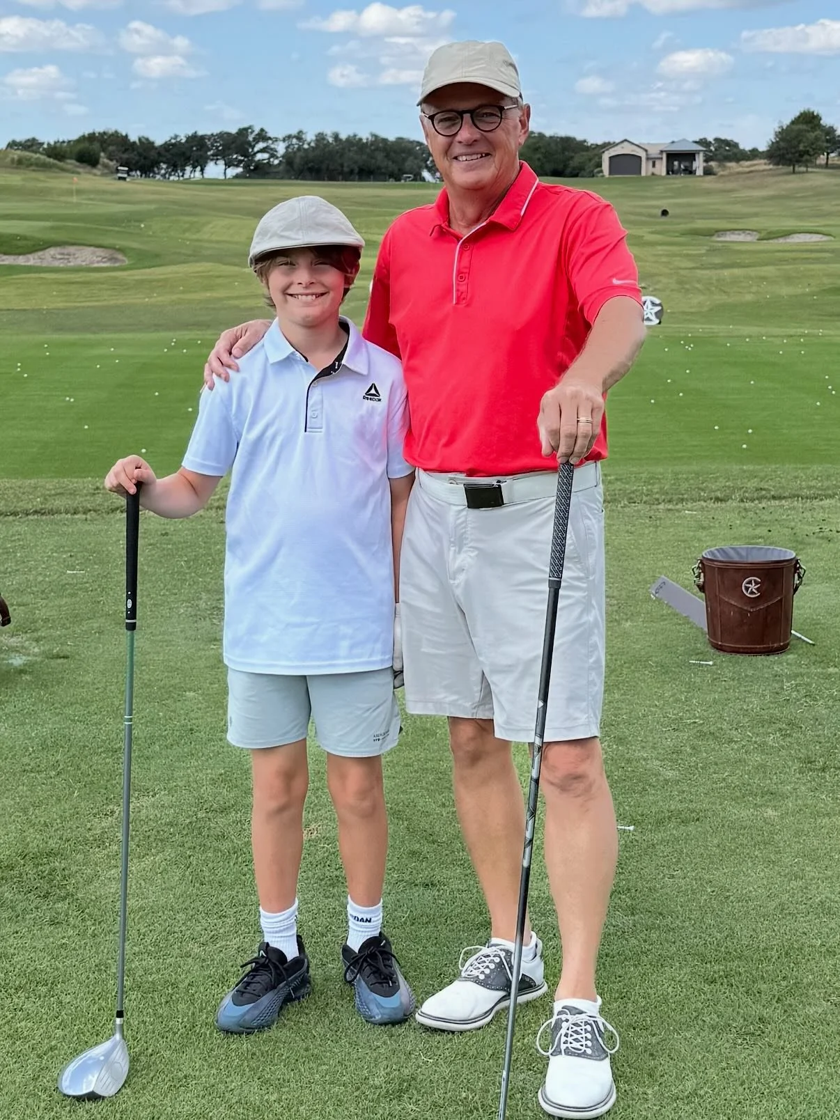 Practicing with my grandson. He is sporting a new set of clubs. Taught him the interlock grip&hellip;.and then 💥⛳️🏌️ Good times.