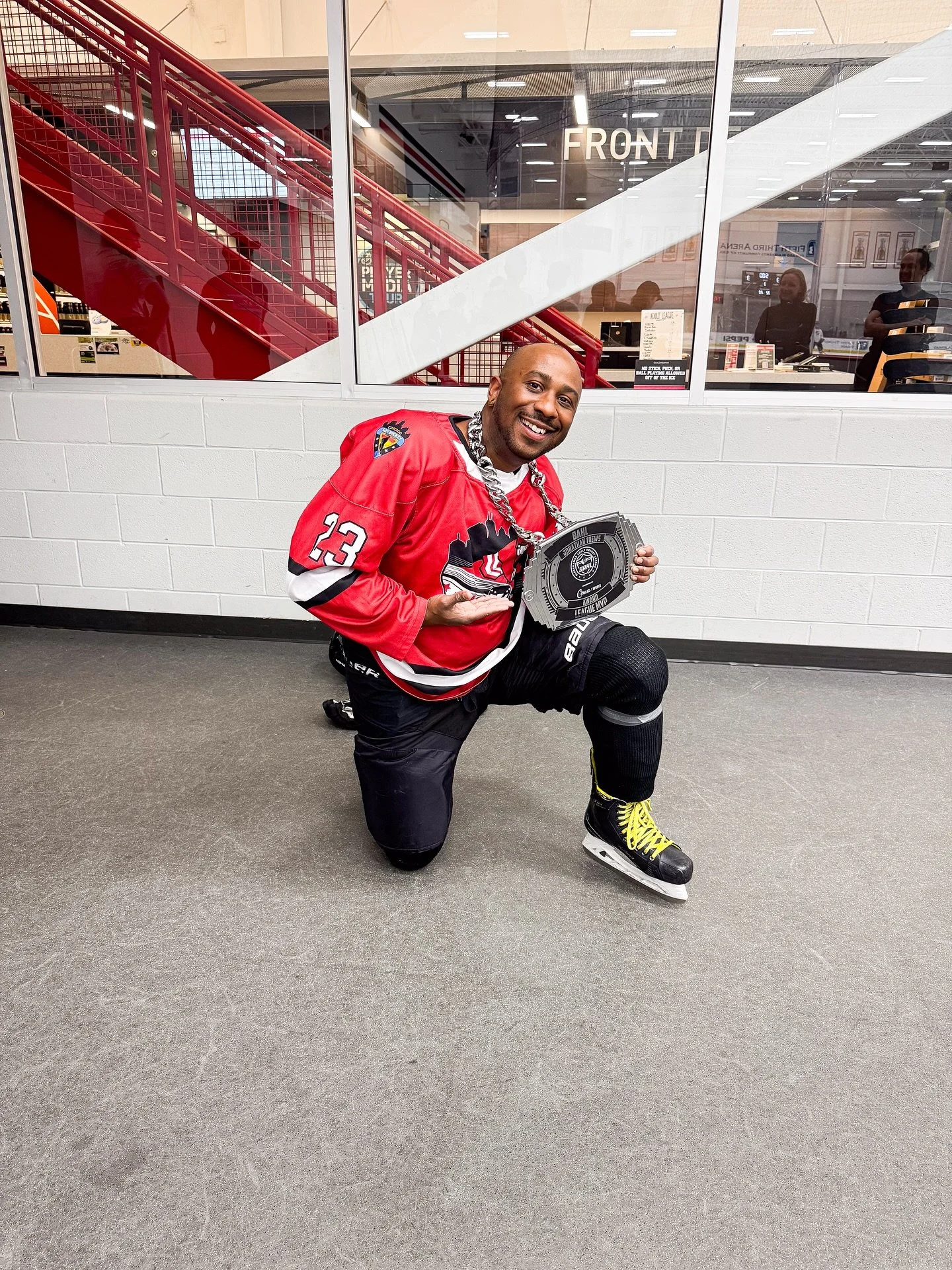 The medals? Earned. The poses? Legendary. The trophies? &hellip;still mysteriously in Eric&rsquo;s living room (just kidding). 

Eric went b2b with awards this year at Fifth Third&rsquo;s BAHL, winning: 
-Jonathan Toews Award &ndash; Summer 2025 MVP 
