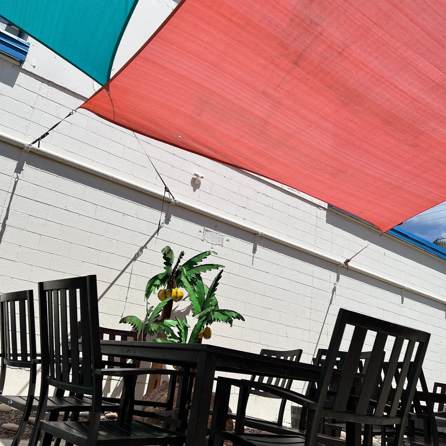 Sunshine, fresh air, and great food — We’re dreaming of summer days on the patio too ☀️ Planning a summer party? Host your party on our patio.
Let’s start planning your summer party!
Check out our website for more information.
#El