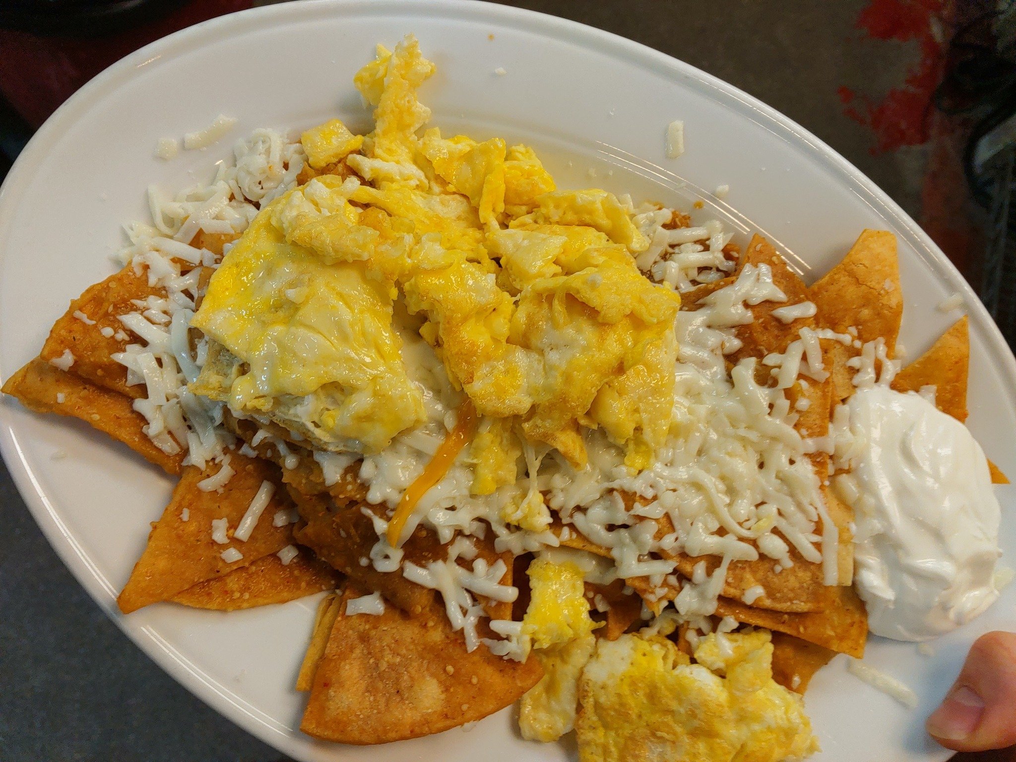Spice up your Cinco de Mayo with our delicious Chilaquiles! 🌶️🥚 Fresh tortillas, cheese, chile verde sauce, and two eggs your way—topped with sour cream and your favorite salsa. Hot or mild, you call it!
🕗 7am – 2pm
#DreezEats #CincoD