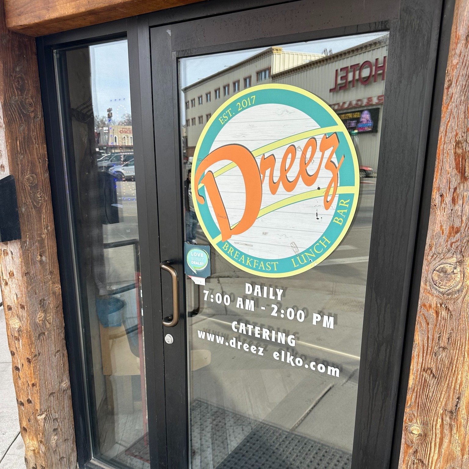 That 'walking into your favorite place' feeling π Come in, grab a table, and let us take care of the rest. Call ahead or browse our menu online to get started!
β (775) 777-7931
#Elkodreez #explorenevada #familyrunbusiness #foodie #elkonv #nevadalif