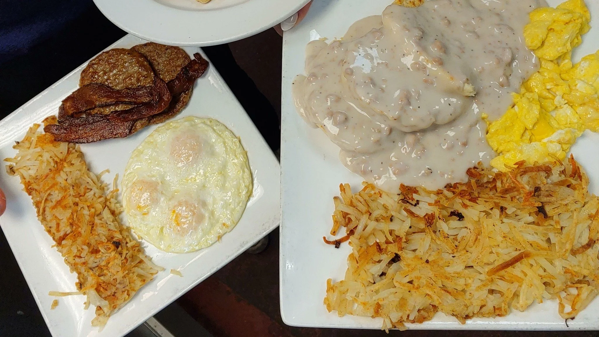 Start your morning with a Dreez breakfast! 🍳☕ From omelets to pancakes, we’ve got all your favorites.
Join us daily from 7am to 2pm!
#Elkodreez #explorenevada #familyrunbusiness #foodie #elkonv #dreezbreakfast