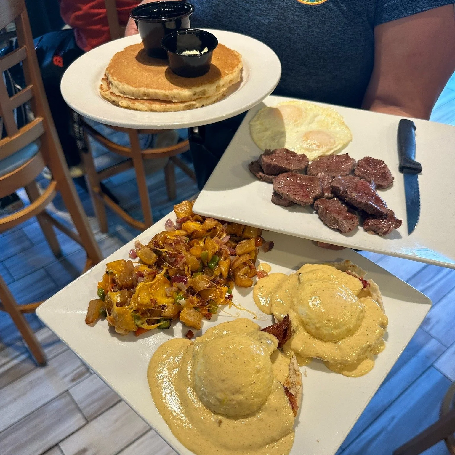 Whether you’re craving sweet pancakes, savory eggs benedict, or a hearty classic, breakfast at Dreez is the perfect way to fuel your day. 🍽️☕
Check out our menu now, link in bio!
#Elkodreez #explorenevada #familyrunbusiness #foodie #elkonv