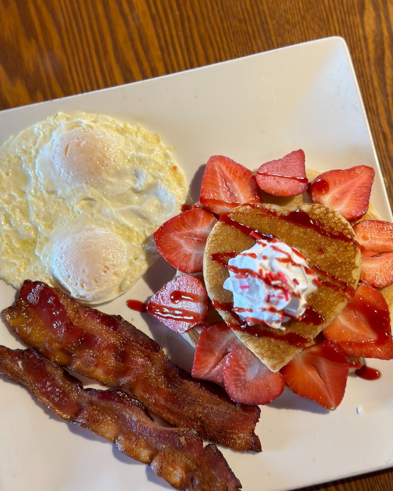 The best way to anyone's heart is through their stomach! 🍓🥞 Treat your Valentine to a cozy date at 405 Silver Street. We&rsquo;re serving up all the love until 2 PM&mdash;come share a plate with your sweetheart! Our Valentine Special will be availa
