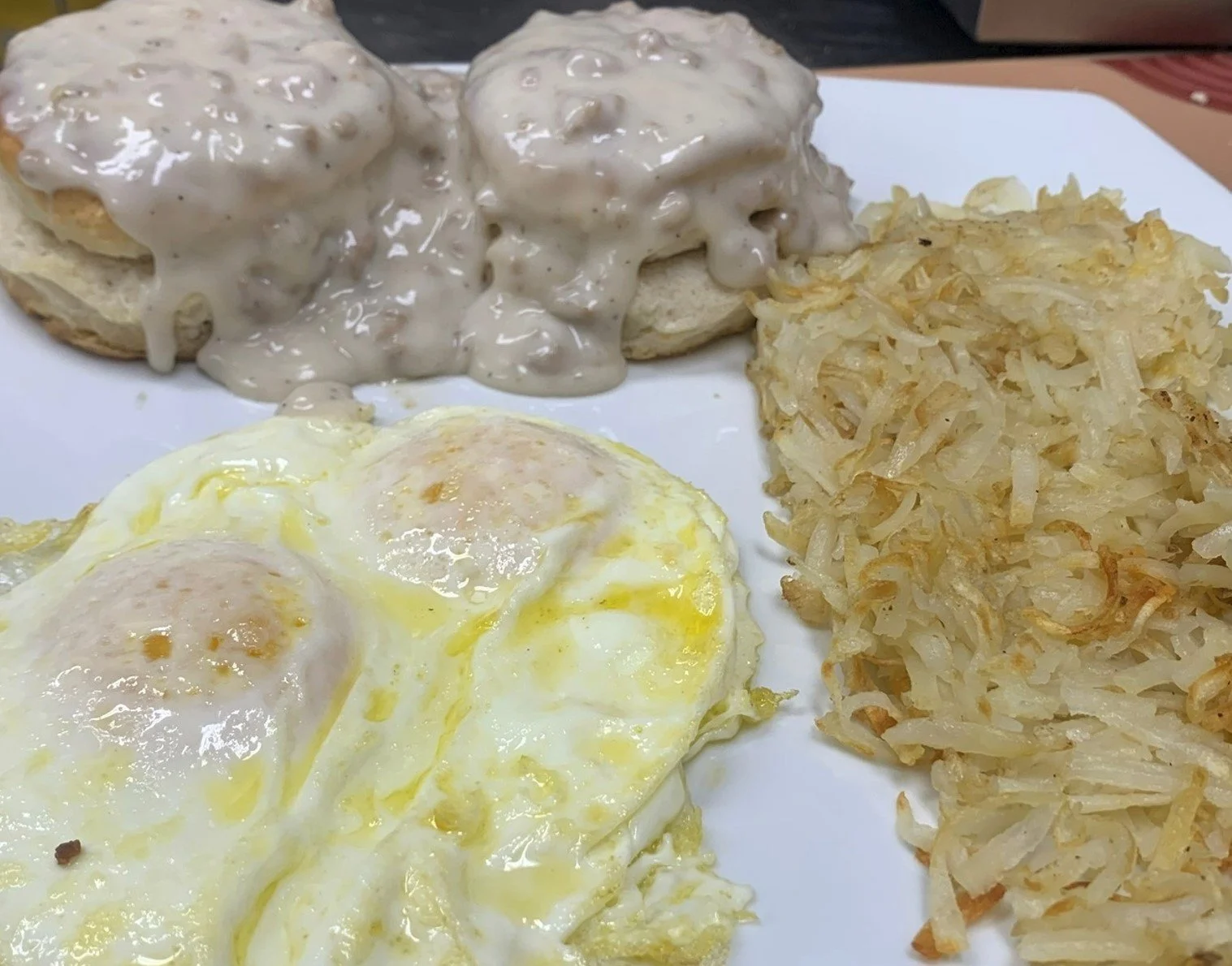 Some days call for comfort food. A plate of biscuits and gravy, steak and eggs, or a burger cooked just right can change your whole mood. Let Dreez satisfy your cravings!

📞 (775) 777-7931 

#Elkodreez #familyrunbusiness #foodie #dreezbreakfast #bru
