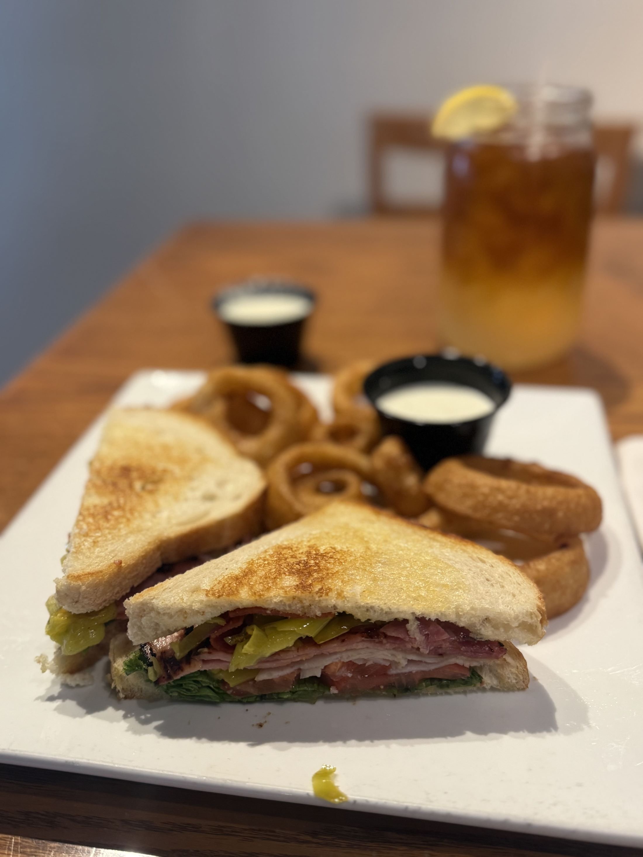 Dreez Sandwich with Onion rings (1)-min.jpg