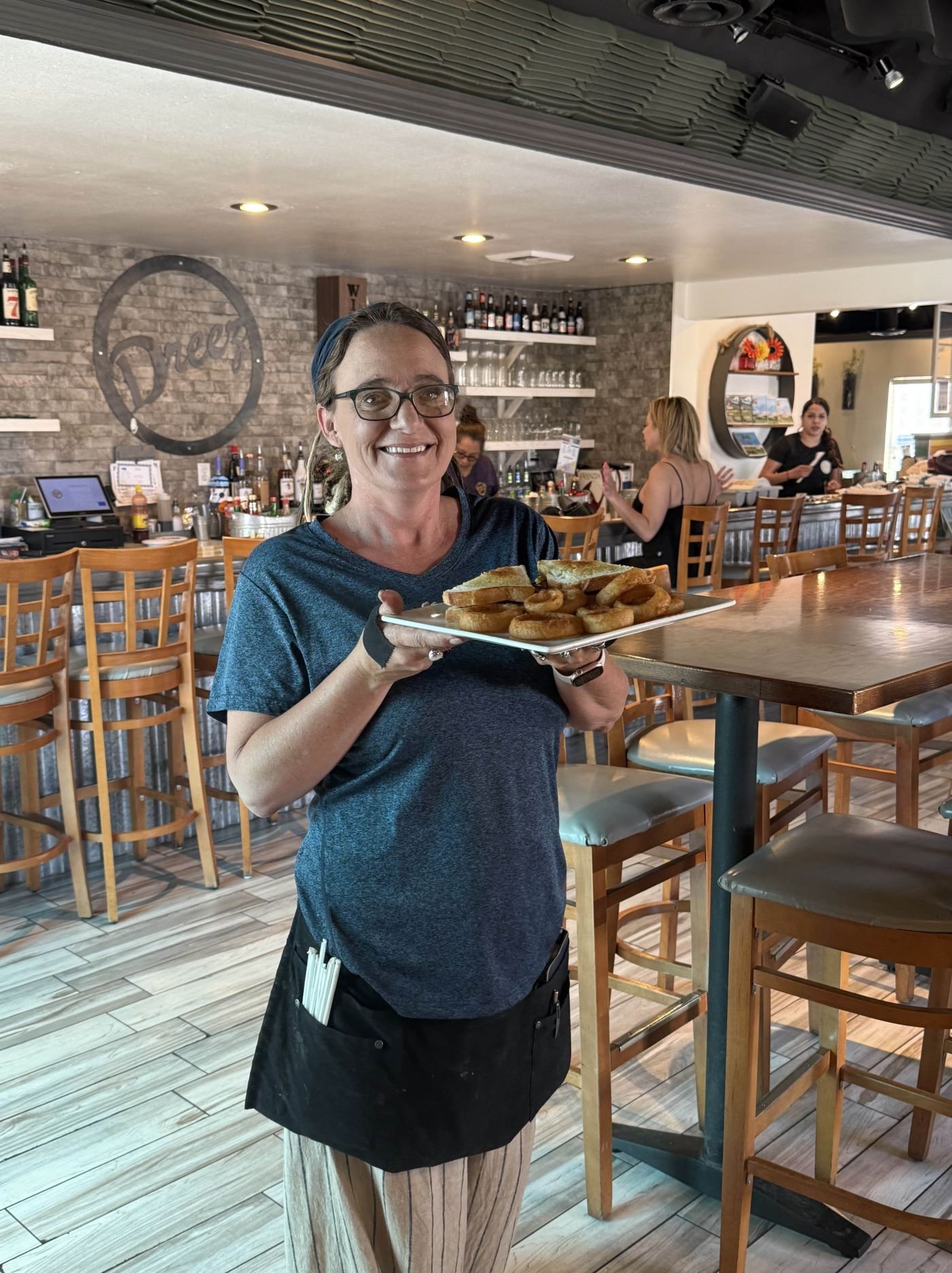 Alicia serving food at Dreez (5)-min.jpg