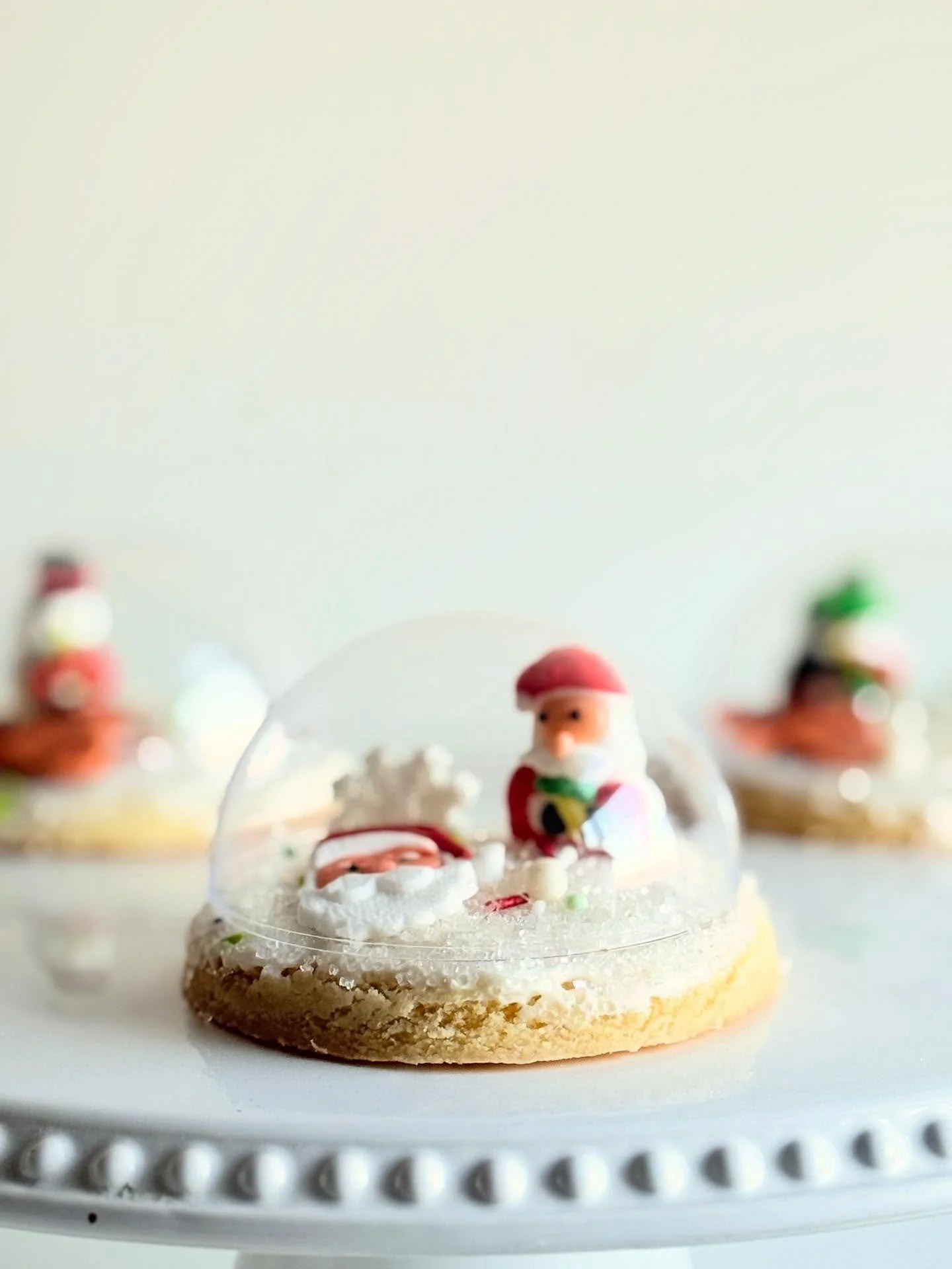 Tell me these aren&rsquo;t the cutest sugar cookies ever 😩