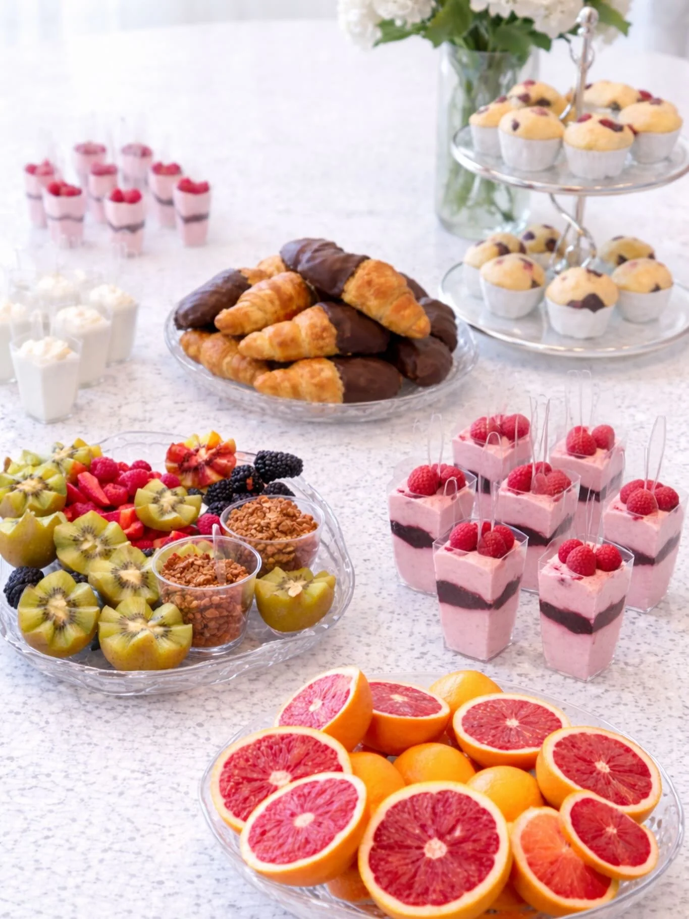 Your wedding morning deserves more than a Tim&rsquo;s run 🥝🫐

&ldquo; The Morning of&nbsp;&ldquo; breakfast packages are designed for easy eating while getting ready &mdash; small bites, pastries, sweets, yogurt, and fresh fruit, all portioned for 