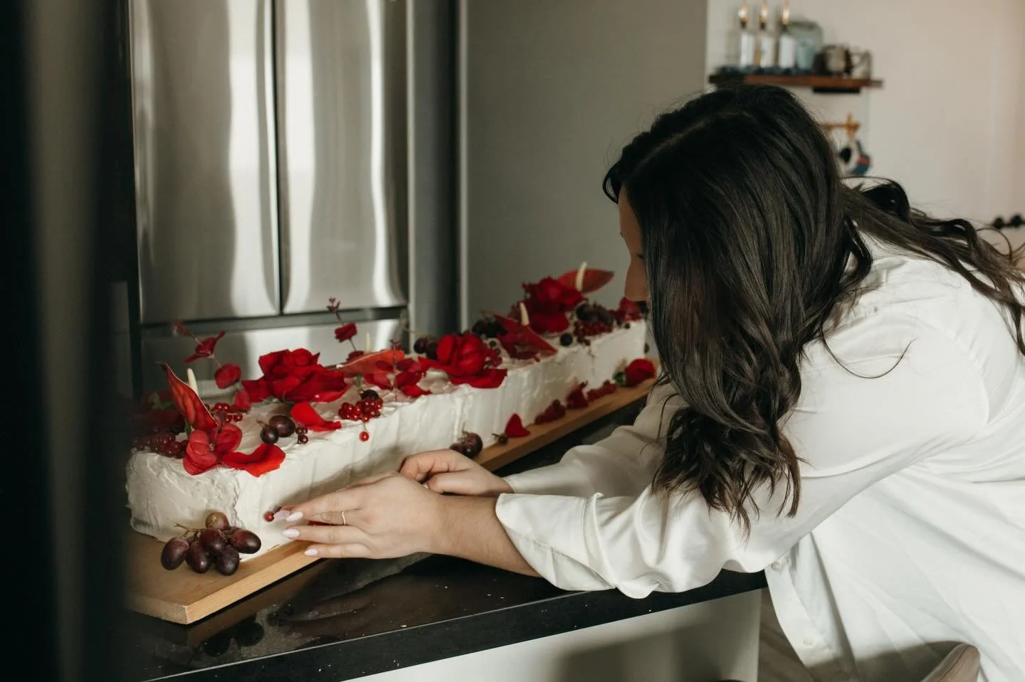 I don&rsquo;t think I&rsquo;ll ever get tired of sharing these photos 😩 Sarah killed it with these cake shots 📷 

Photography by @sarahbastien_photography