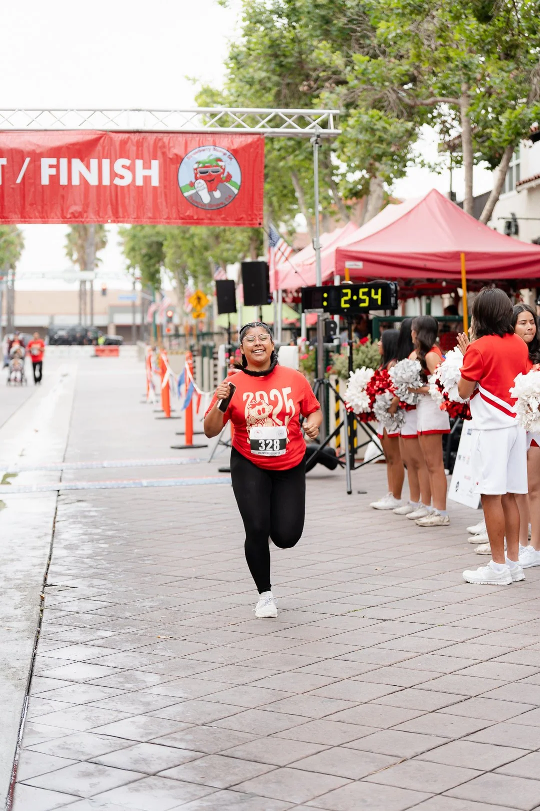 5k Stomp 25_-0205.jpg