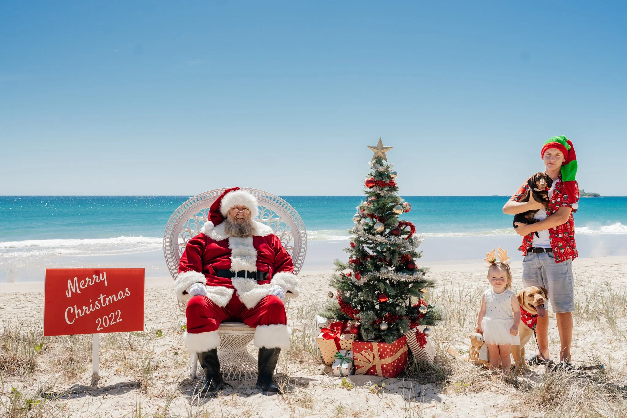 Santaonthebeach2024_Lowes_104-1.JPG