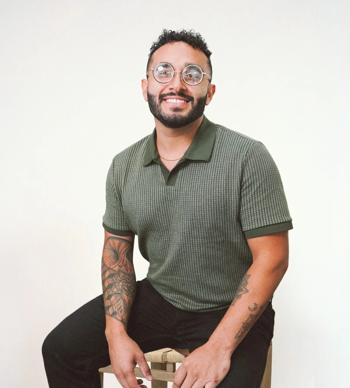 Meet Luis, our new Office Manager!
Our office manager is the one keeping the Space City Nutrition ship running by coordinating new client onboarding, managing the behind-the-scenes details, and (soon!) taking on insurance billing.
Luis (he/him) bri