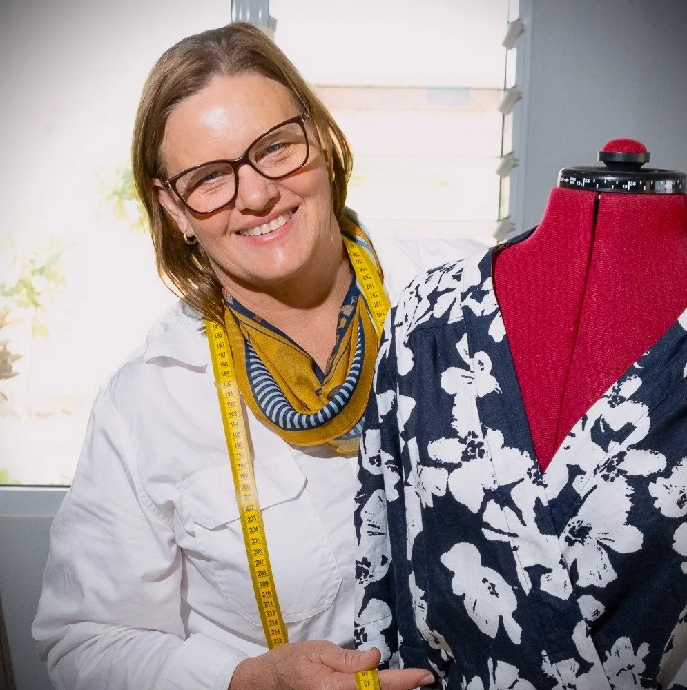 We’re so excited to introduce our brand-new sewing workshops for all skill levels! Whether you’re just starting out or love to sew, we have something special for you.
🌸 Plus, don’t miss our new Kids’ School Holiday Sewing Wor