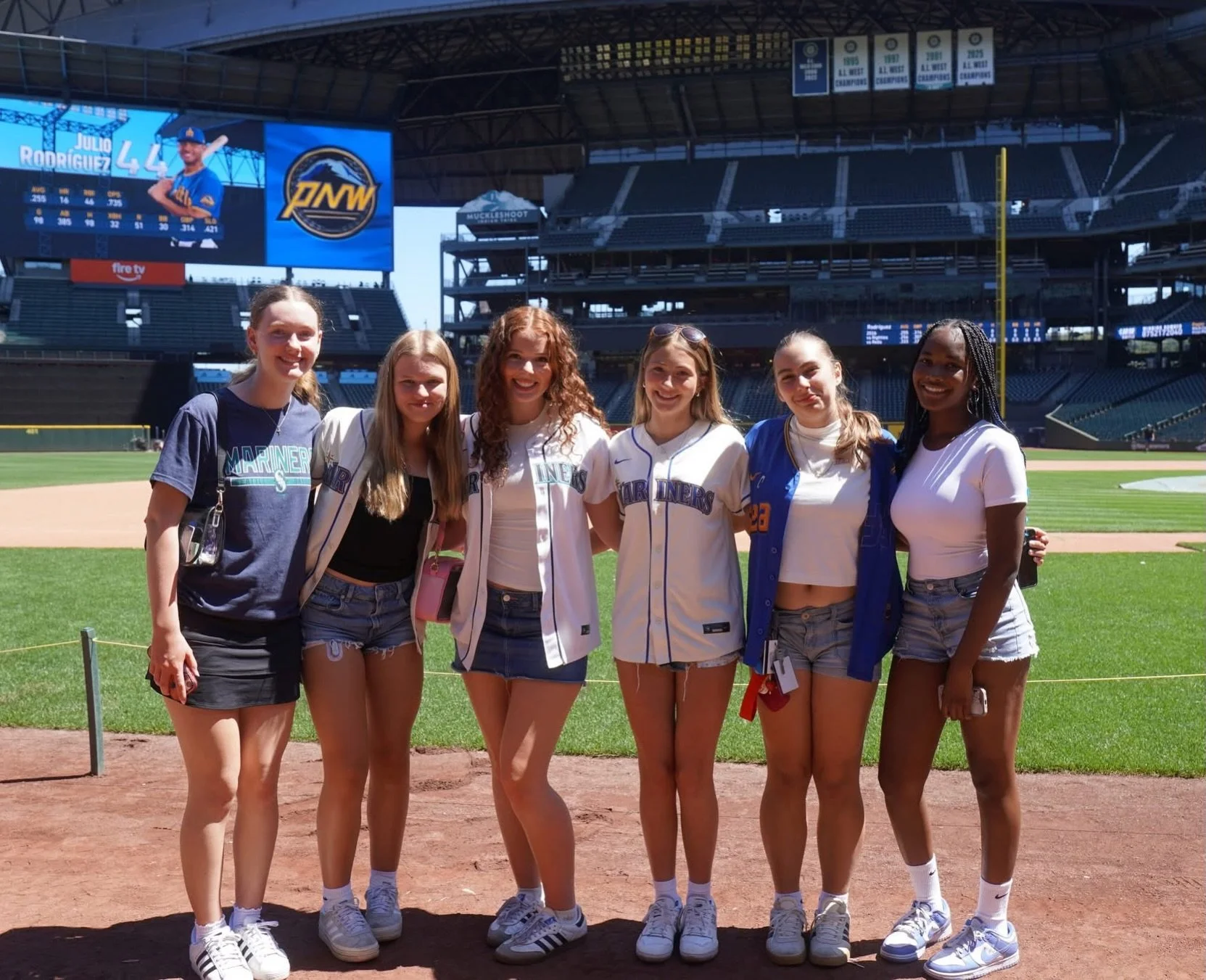 Not a bad way to spend the summer 🏟️🎤 Behind-the-scenes tours, stadium stops &amp; game days from SBC 2026 📸