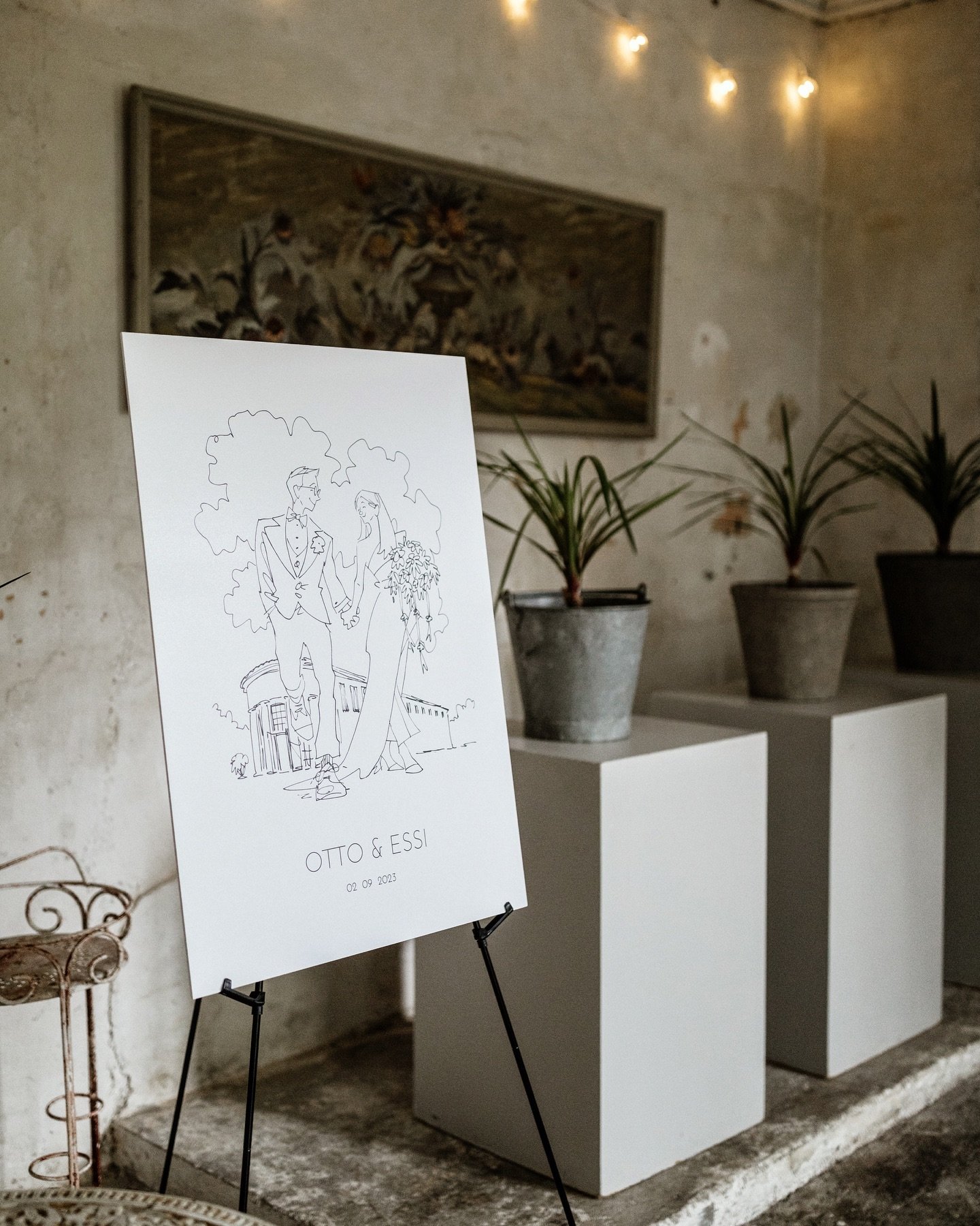 the vibes at this wedding 🤌🏻 a welcome sign and menu with your custom sketch are always a good idea. congrats to Otto + Essi 

Photography by @thebottenstocks 

#wedding #weddingday #weddinginspiration #weddinginspo #weddinginvitations #invitations