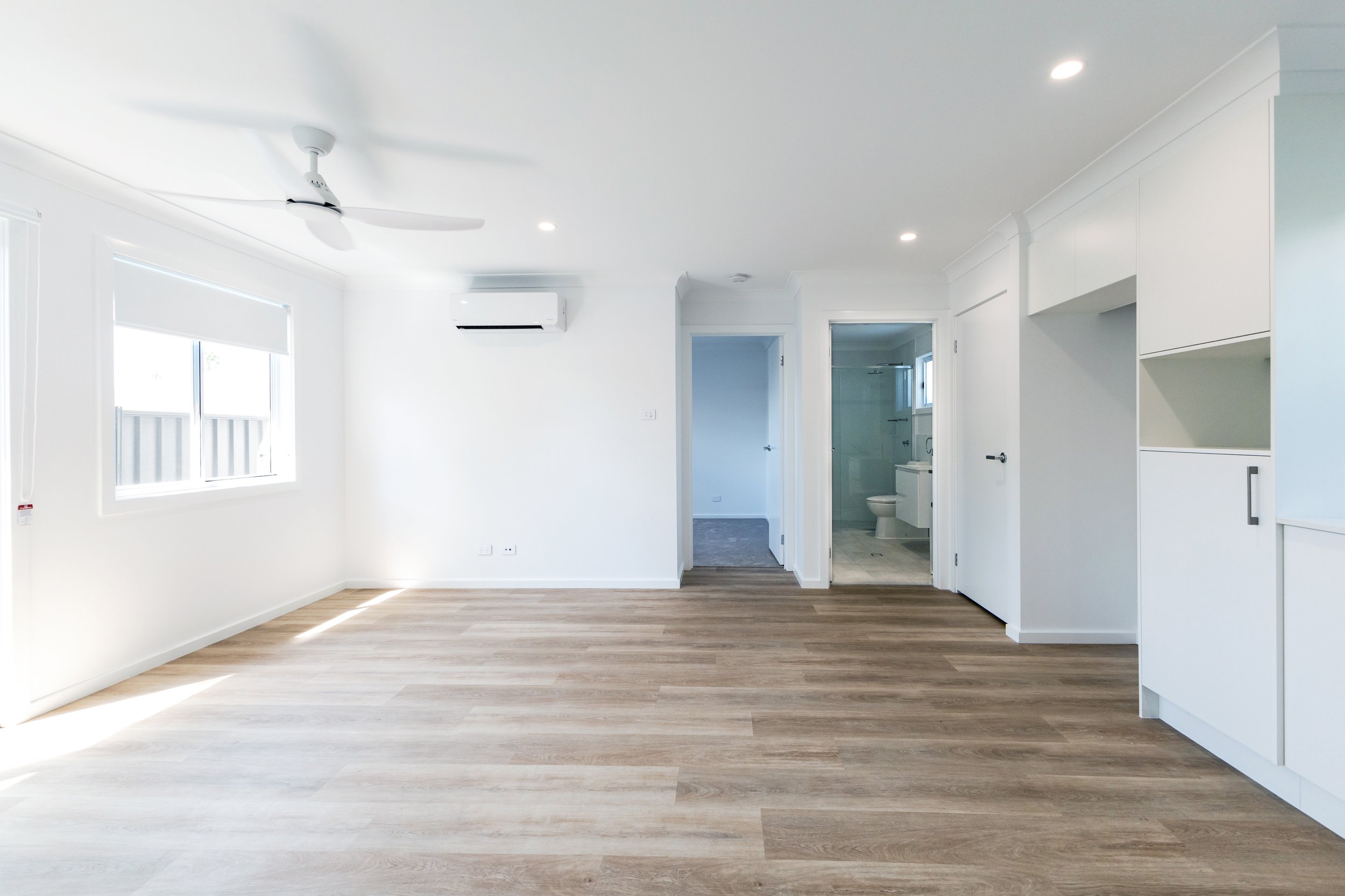 Malora EM-19-edit-small.jpg