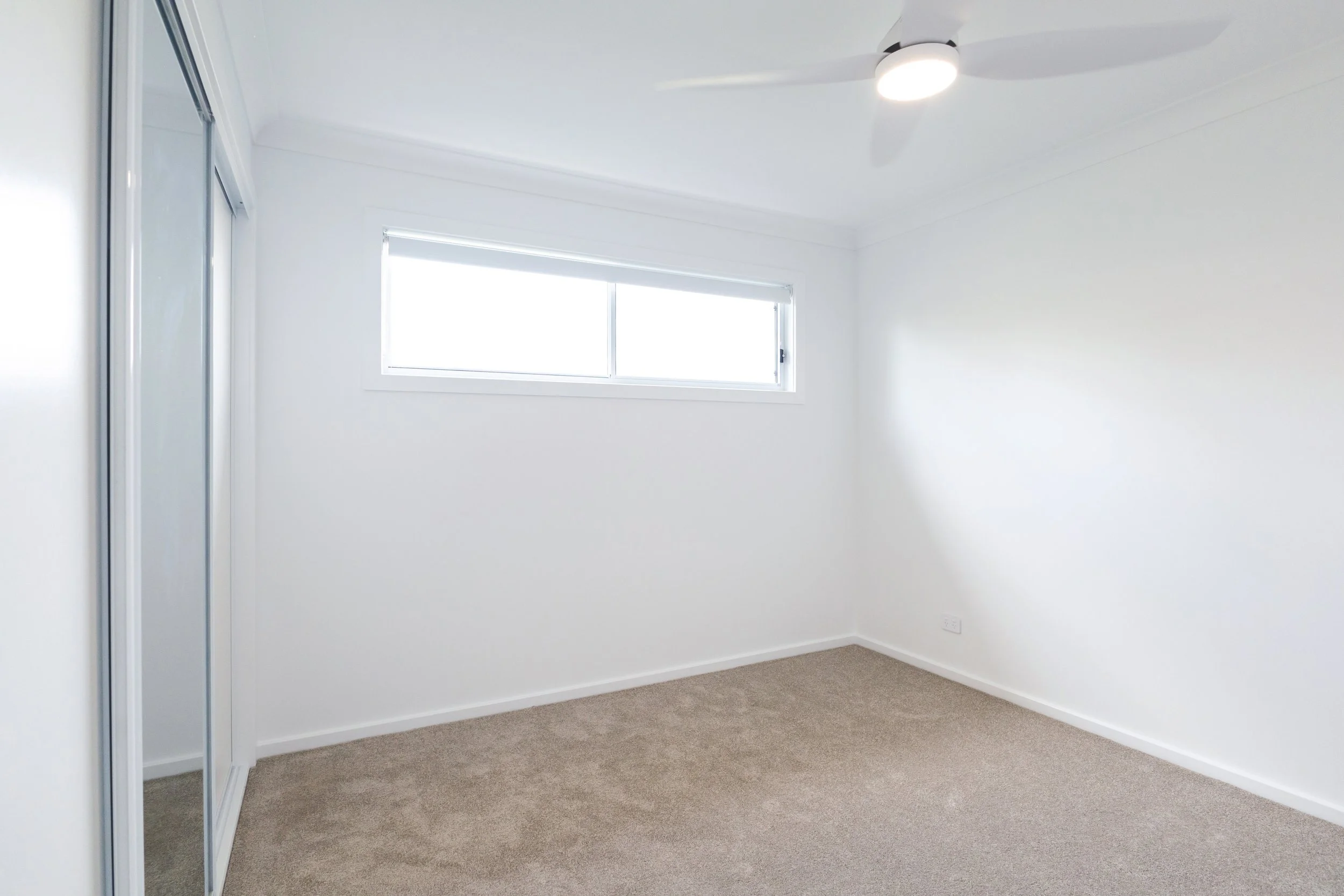 Malora EM-15-edit-small.jpg