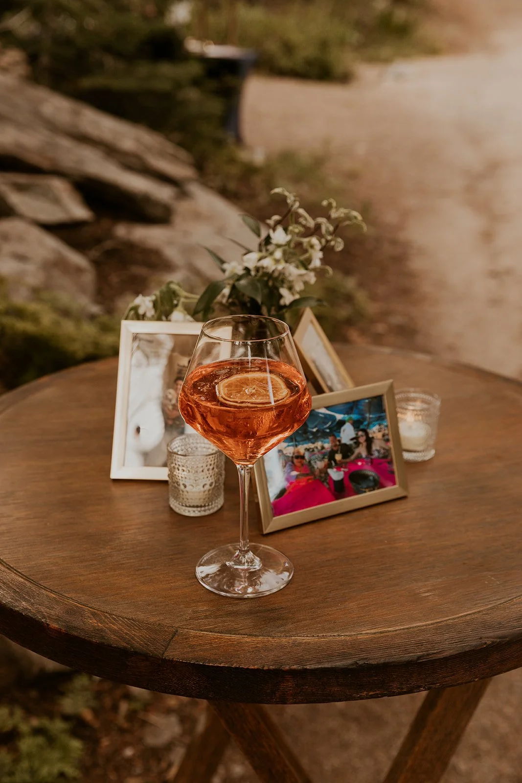 Signature Cocktails vs. Open Bar: Which is the right decision?