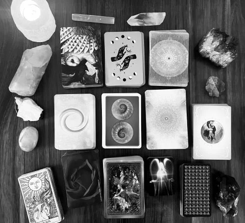 Tarot decks with protective crystals