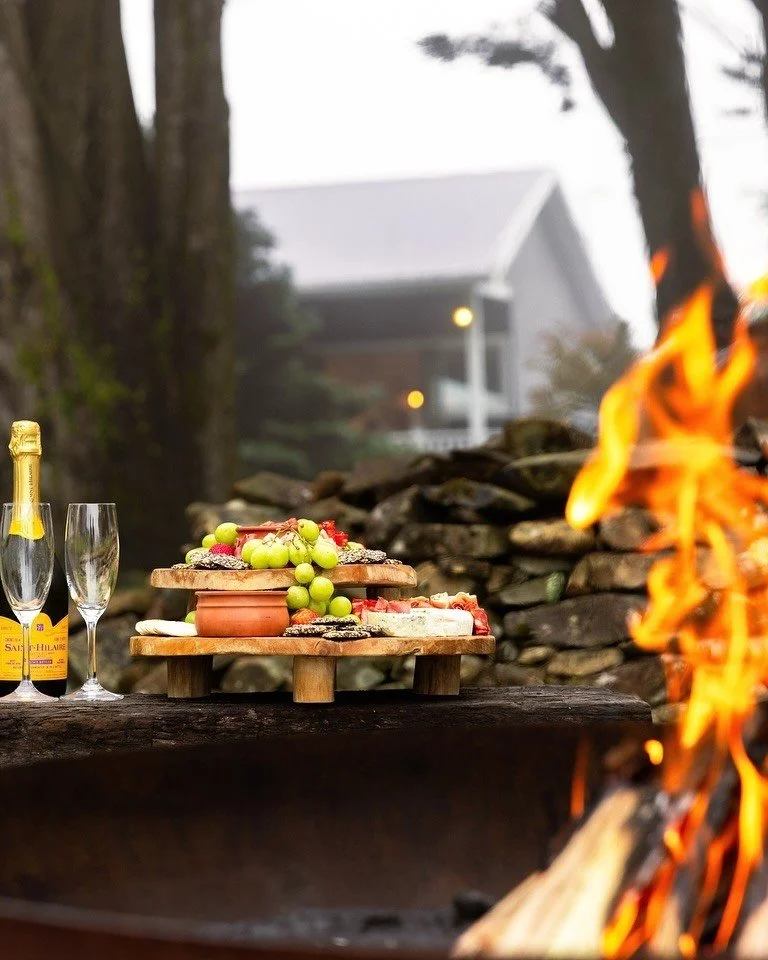 Gather around the outdoor fire pit at Wildefell Estate, champagne in hand and a charcuterie board to share. The perfect way to slow down and savour the moment.

Book your stay now, link in bio.

#southernhighlands #luxurystay #wildefellestate