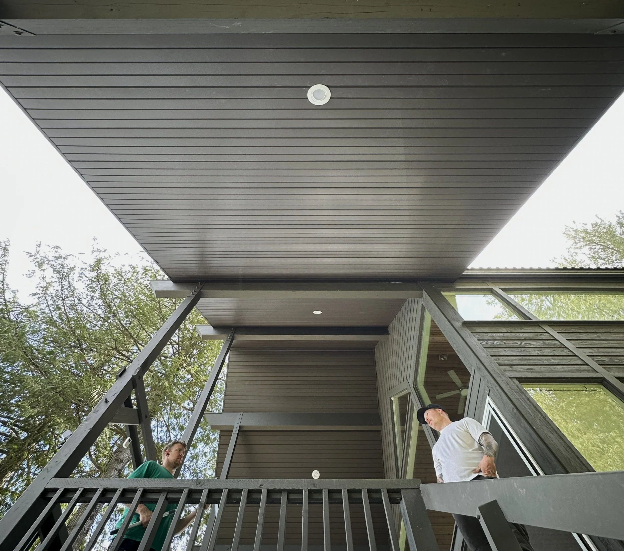 (After) Soffit replacement: Metal