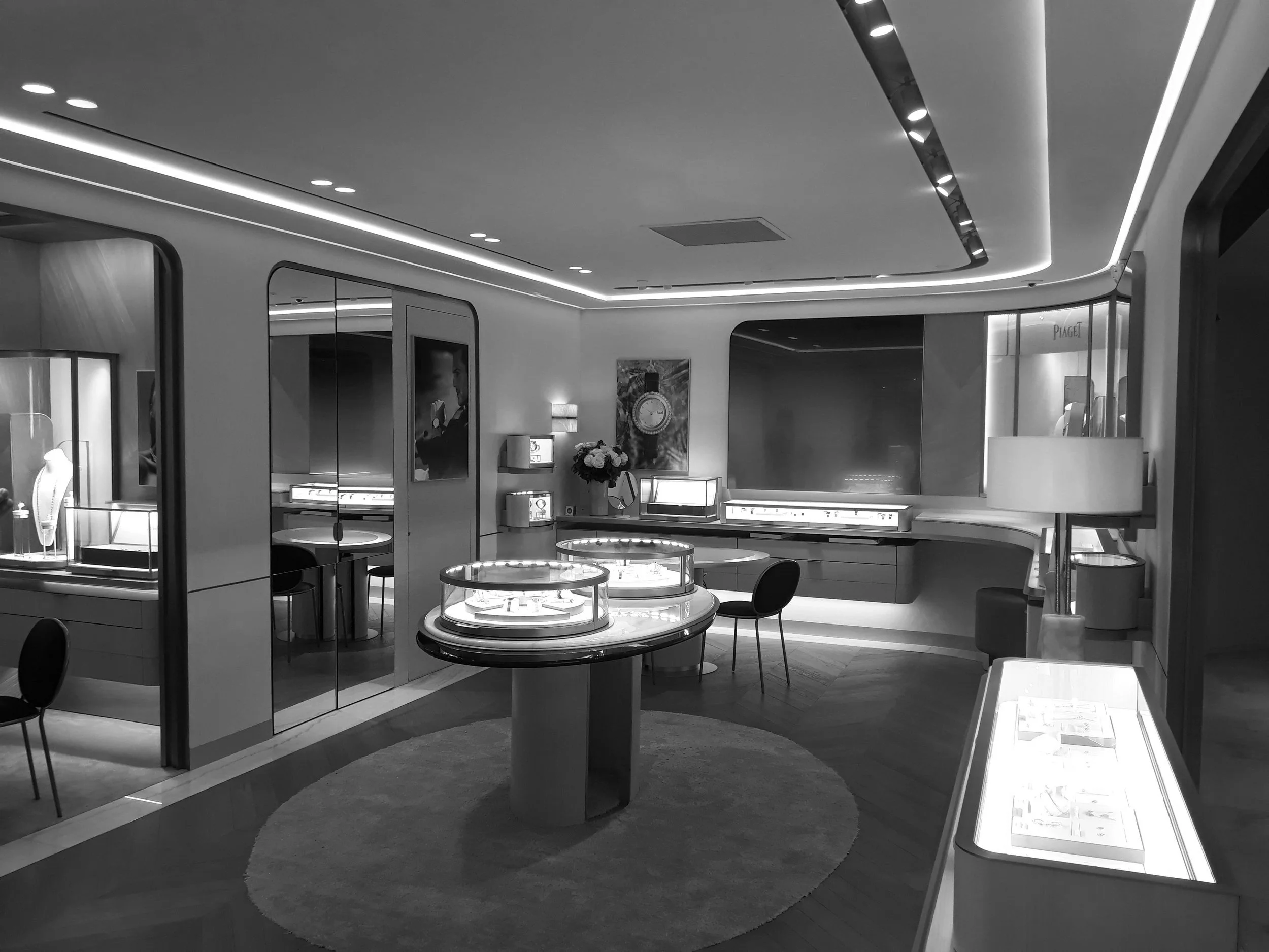 Luxury Jewelry Store Paris