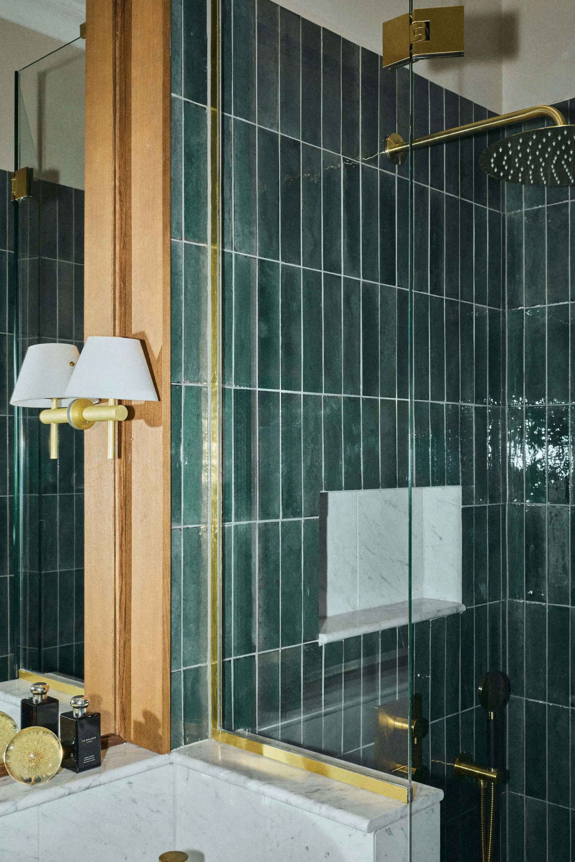 Badrum grönt mässing.jpg