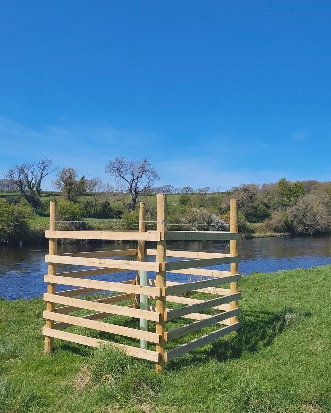 Our team has been enjoying some sunny site visits recently 🌱

These photos are from Nathan, our Community Forester&rsquo;s recent visit to a series of newly planted sites across the Derwent catchment to check on progress.

Across the sites delivered