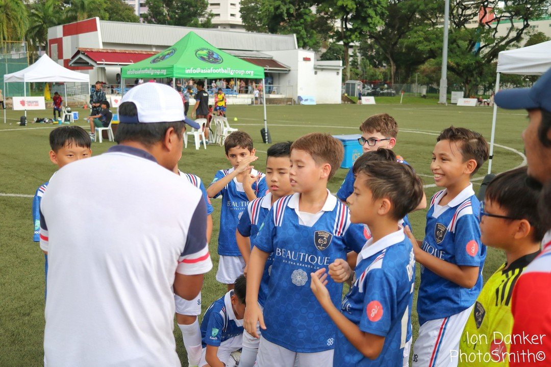 Our boys displayed immense courage and determination as they battled through the torrentous rain. Their fighting spirit was truly inspiring, as they managed to hold out the opposition until the last set of games before conceding a goal. This was undo