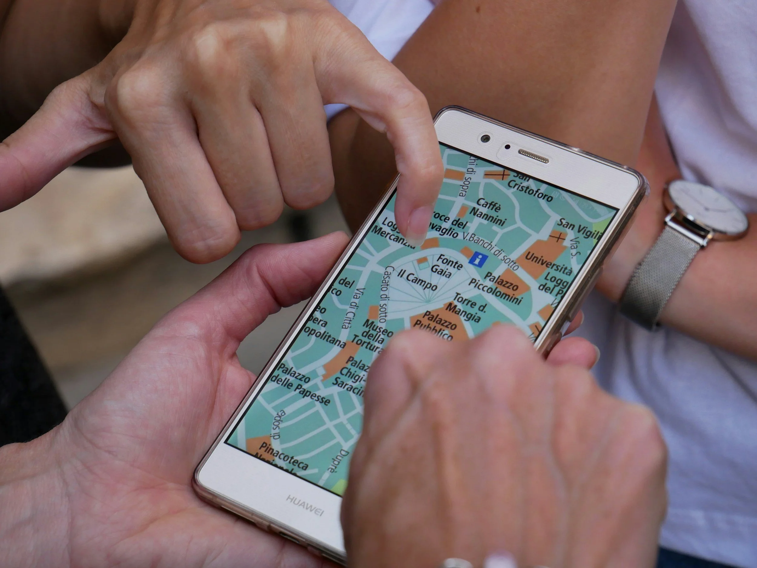 Xiaohongshu, WeChat, Douyin or Ctrip? A Channel-Selection Framework for International Travel Brands