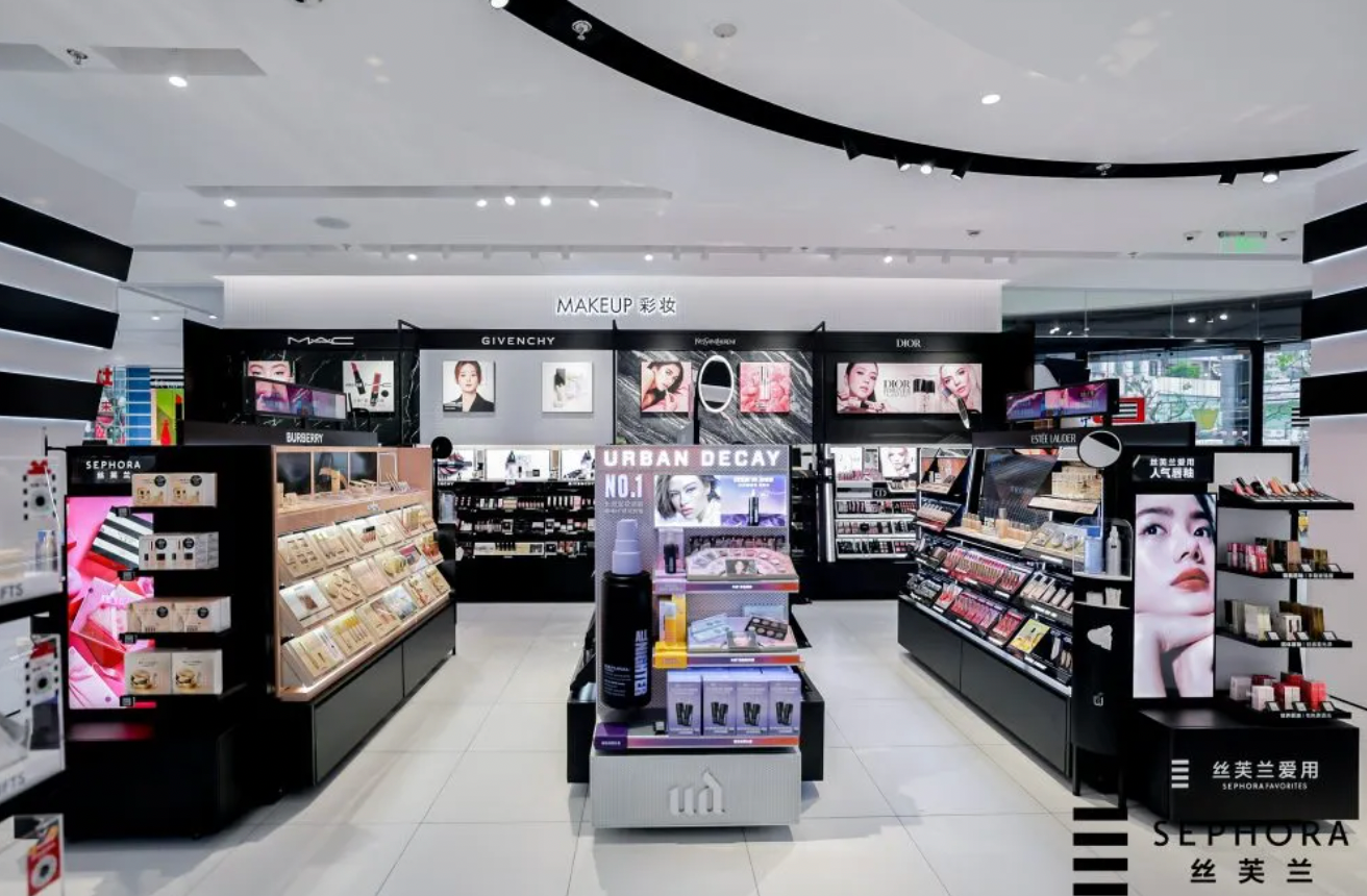 Why People Still Choose to Come In-Store
